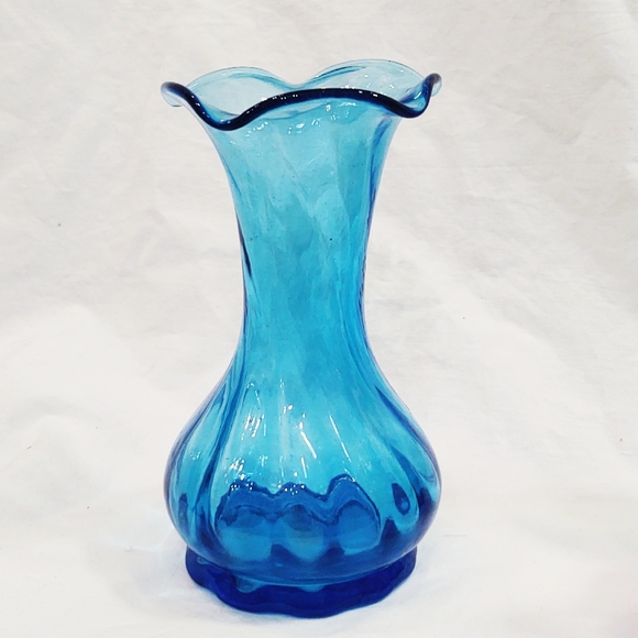 Vintage Lot of 4 Collectible Art Glass Pitcher, Bottles & Vase - Picture 5 of 6